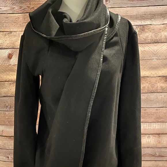 Wrap Jacket - Picture 4 of 7